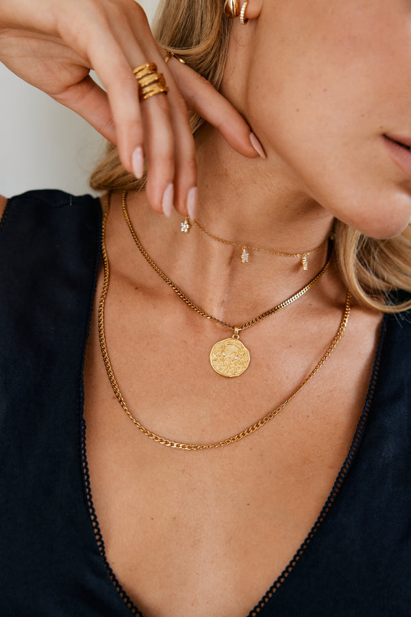 Layering Necklaces Like a Pro: Tips for Styling Your Mint and Lily Pieces