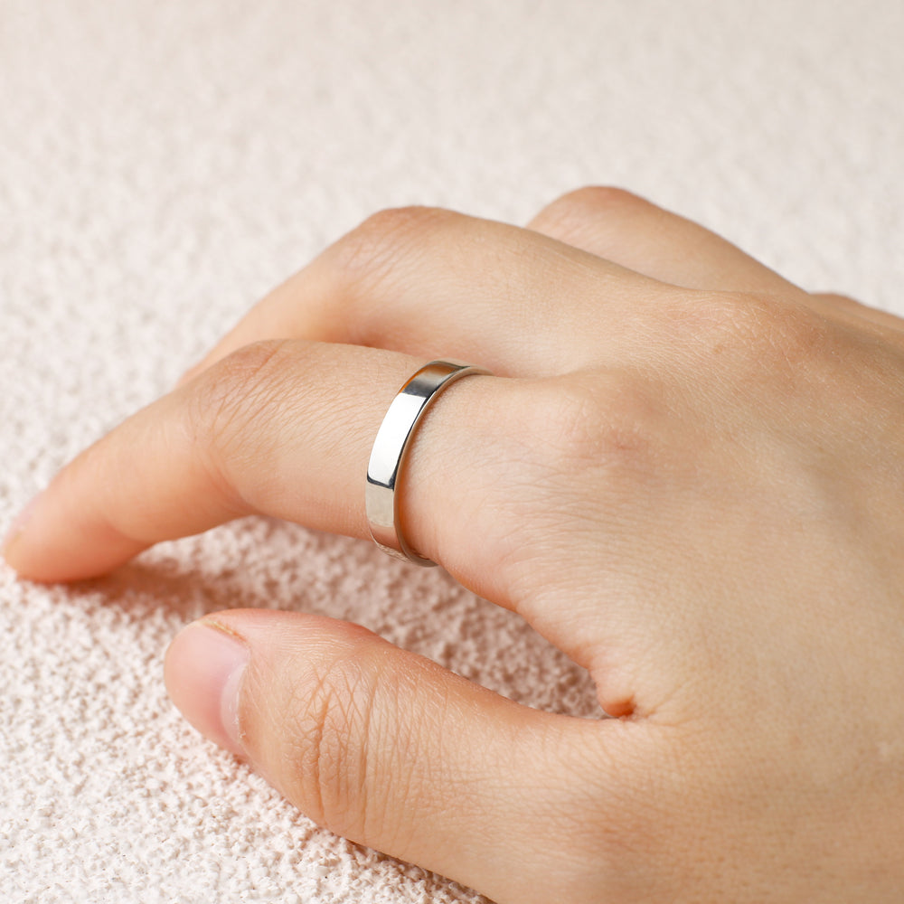 The Timeless Band Ring - 925 Sterling Silver / 7