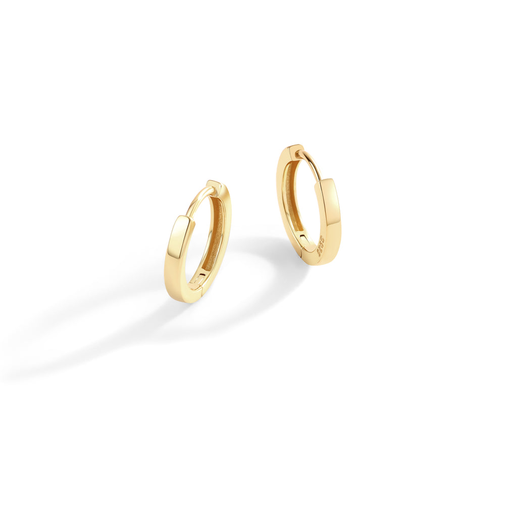 Everyday Hinging Hoop Earring - Gold / 18mm