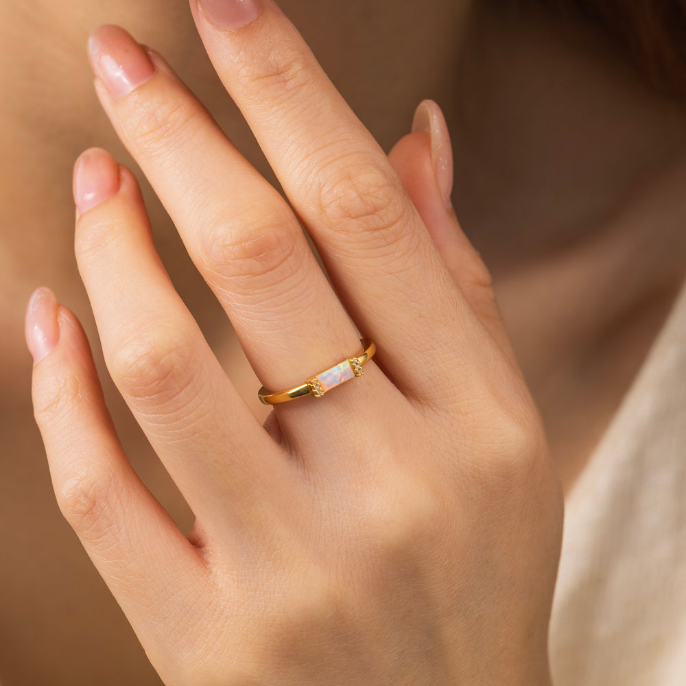 Opal Baguette Ring - Gold / 7