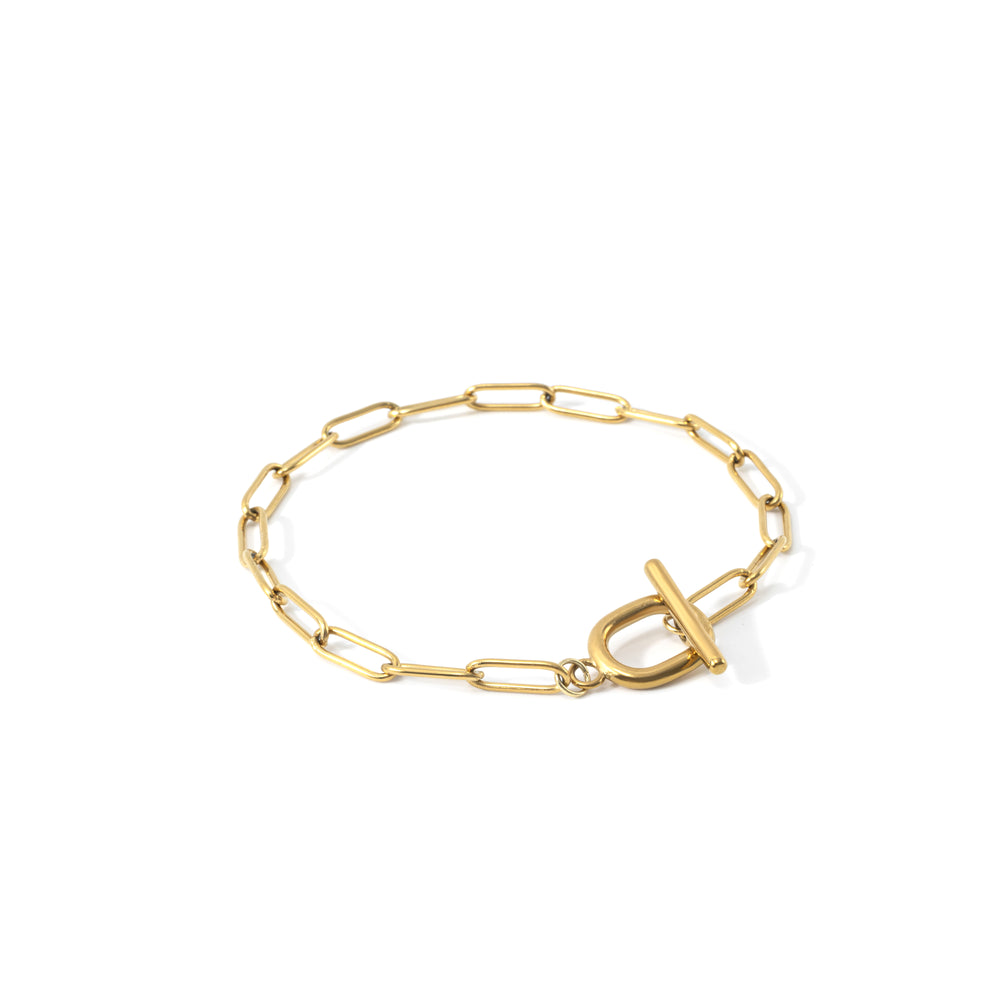 Toggle Clasp Paperclip Chain Bracelet - Gold / 6.5"